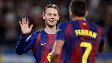 Frenkie de Jong wird dem FC Barcelona erhalten bleiben.