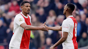 Sebastien Haller et Ryan Gravenberch sous le maillot de l'Ajax