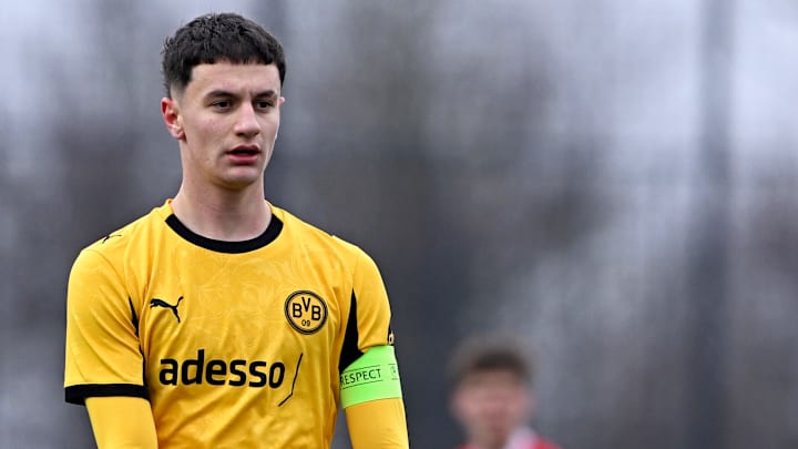 Luca Reggiani im Einsatz für die U19 des BVB