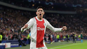 El mexicano se ha convertido en un hombre importante para el Ajax