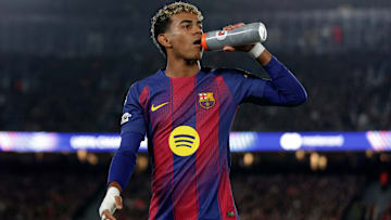 Lamine Yamal devrait débuter face à Osasuna.