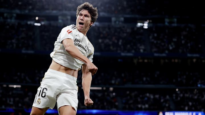 Gonzalo Garcia a porté le Real Madrid vers la victoire face au Betis. Gonzalo Garcia a porté le Real Madrid vers la victoire face au Betis.