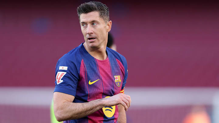 Robert Lewandowski est encore titulaire régulièrement avec le Barça.