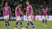 La delusione dei giocatori della Juve dopo il ko con il Maccabi Haifa.