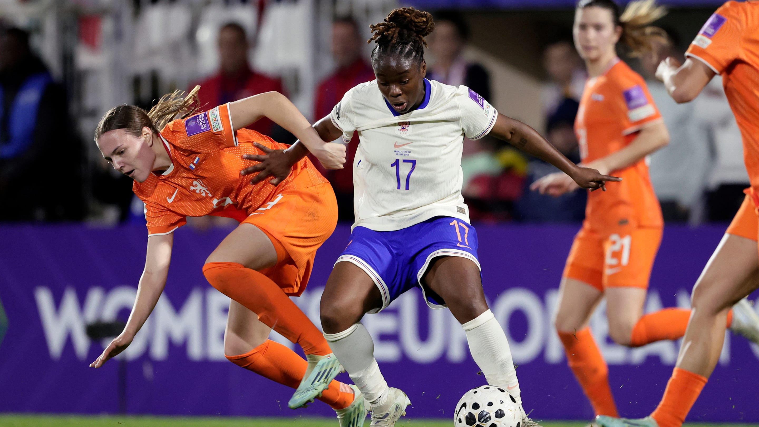 OFFICIEL : Le dernier classement FIFA féminin dévoilé, les Bleues s'éloignent du podium