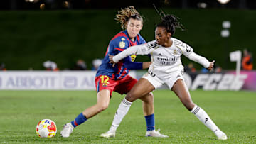 Real Madrid e Barcelona disputam o clássico feminino pelas quartas da Champions League Real Madrid e Barcelona disputam o clássico feminino pelas quartas da Champions League