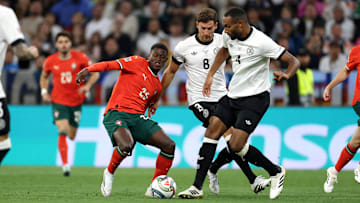 Jonathan Tah und Leon Goretzka gaben eine ganz schwache Figur ab.