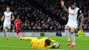 Tottenham Hotspur v AZ Alkmaar - UEFA Europa League