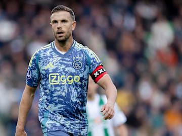 Jordan Henderson im Ajax-Trikot. In der kommenden Saison läuft er wohl in Brentford auf