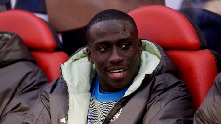 Ferland Mendy est titulaire pour défier l'Olympiakos en Ligue des Champions. 