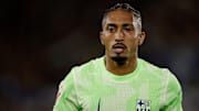 Raphinha est titulaire contre Valence CF.