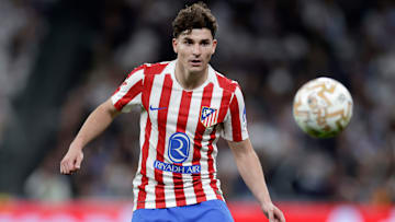 Barcelona define reforço para o ataque e coloca Julián Álvarez como principal alvo para o mercado Barcelona define reforço para o ataque e coloca Julián Álvarez como principal alvo para o mercado