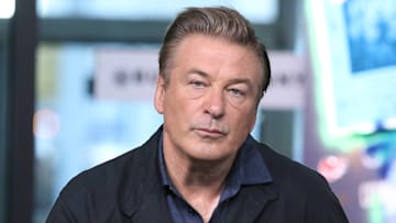 Alec Baldwin mata accidelanmente a 2 compañeros de rodaje