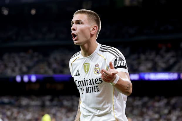 弗兰科·马斯坦图奥诺