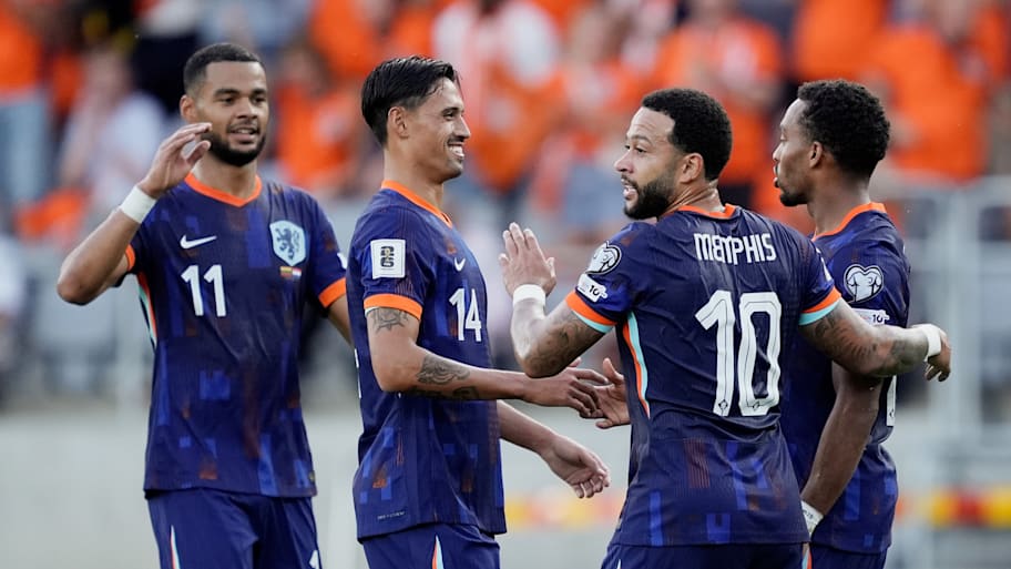 Netherlands celebrate goal against Lithuani