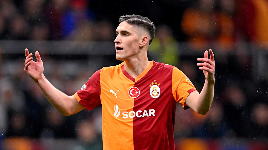 Roland Sallai gesticulating.