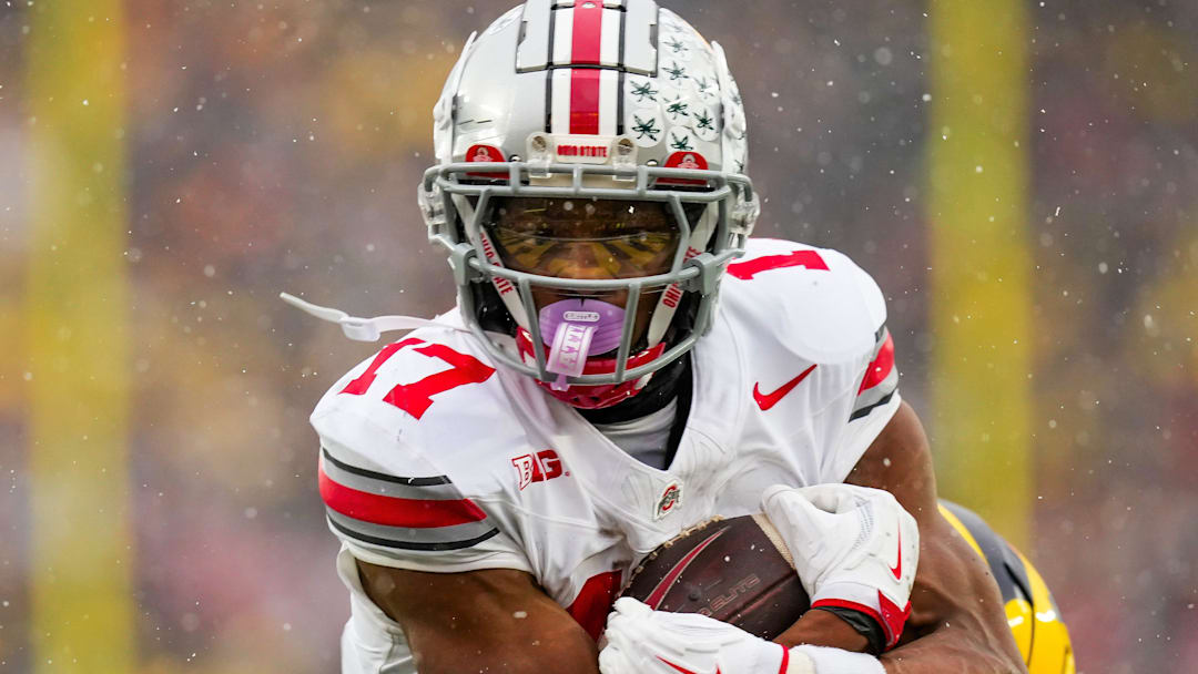 Ohio State Buckeyes wide receiver Carnell Tate (17)