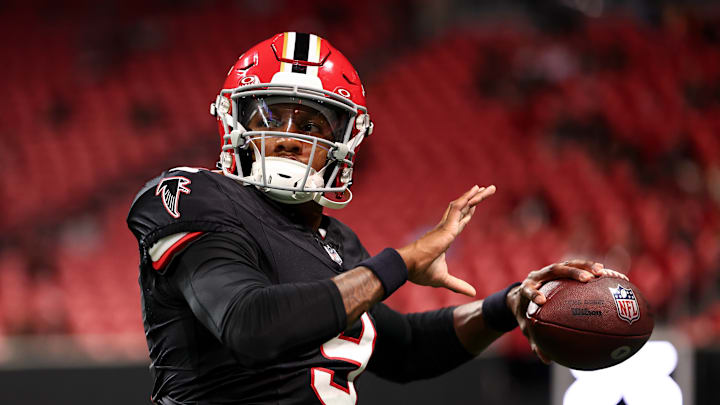 Everybody is sleeping on the Falcons, but the stage is set for them to come out of the gates with a statement win against the Bucs in Week 1.