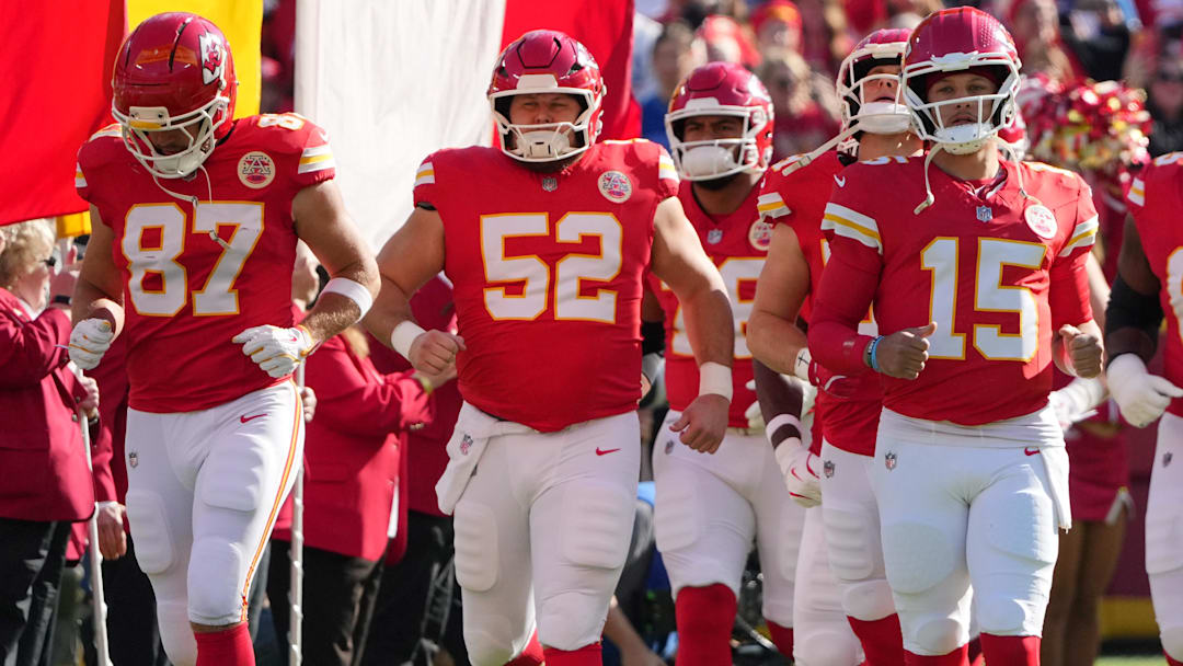Nov 23, 2025; Kansas City, Missouri, USA; Kansas City Chiefs tight end Travis Kelce (87) and center Creed Humphrey (52) and quarterback Patrick Mahomes (15) run onto the field before the game against the Indianapolis Colts at GEHA Field at Arrowhead Stadium. Nov 23, 2025; Kansas City, Missouri, USA; Kansas City Chiefs tight end Travis Kelce (87) and center Creed Humphrey (52) and quarterback Patrick Mahomes (15) run onto the field before the game against the Indianapolis Colts at GEHA Field at Arrowhead Stadium.