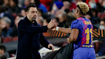 Time de Xavi Hernández deixou o Napoli pelo caminho