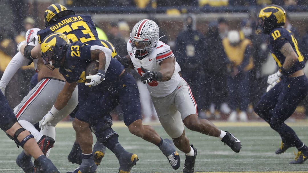 Michigan Wolverines running back Jordan Marshall