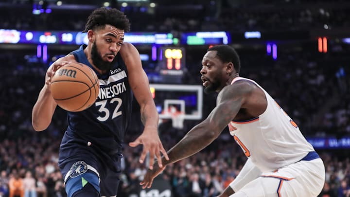 Jan 1, 2024; New York, New York, USA; Minnesota Timberwolves center Karl-Anthony Towns (32) looks to drive past New York Knicks forward Julius Randle (30) in the first quarter at Madison Square Garden. Mandatory Credit: Wendell Cruz-Imagn Images Jan 1, 2024; New York, New York, USA; Minnesota Timberwolves center Karl-Anthony Towns (32) looks to drive past New York Knicks forward Julius Randle (30) in the first quarter at Madison Square Garden. Mandatory Credit: Wendell Cruz-Imagn Images