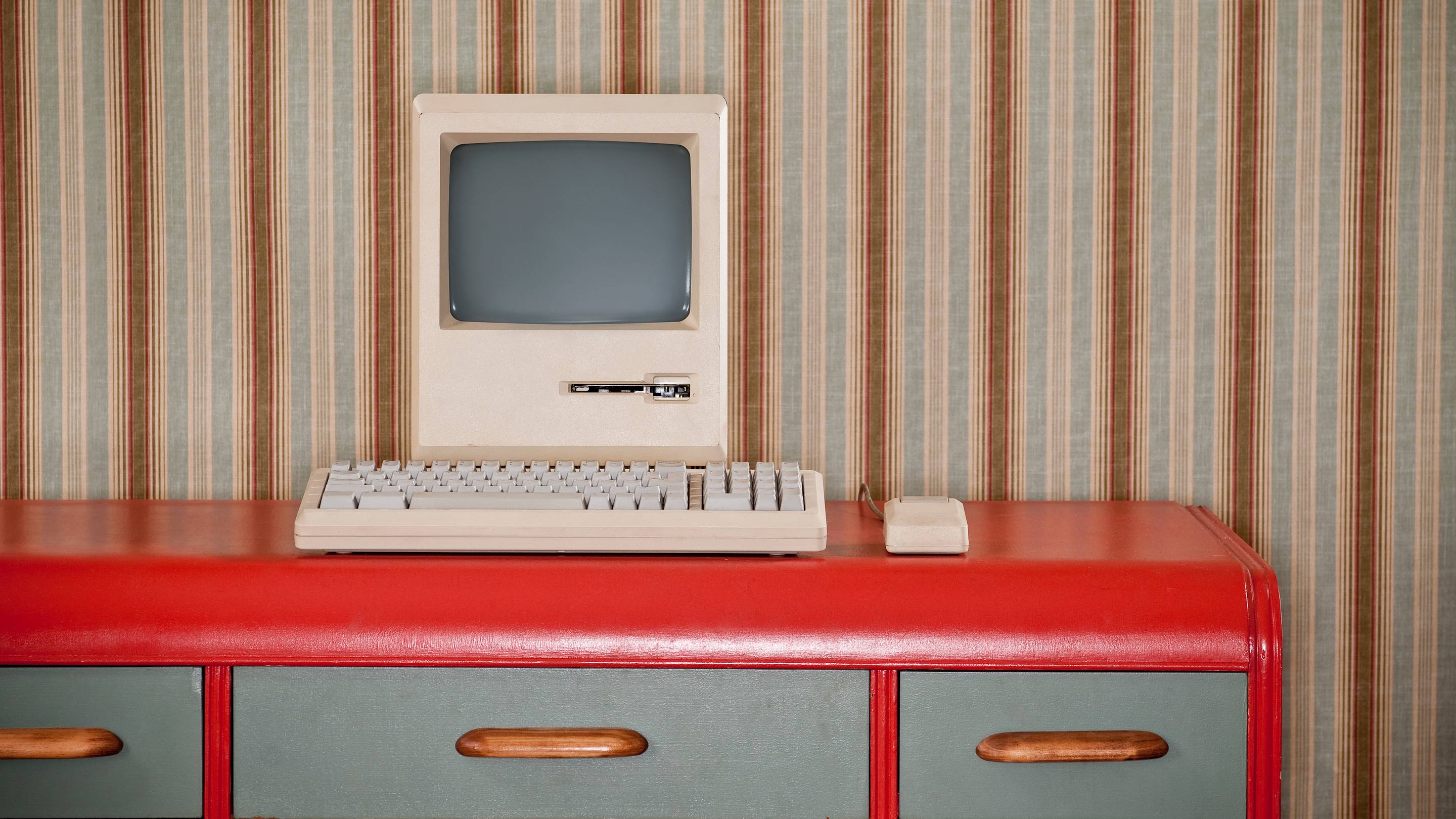 12 Cultural Shifts Sparked By the 1975 Digital Revolution