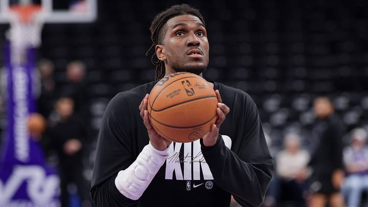 New Orleans Pelicans forward Kevon Looney (55) warms up before the game against the Utah Jazz at Delta Center on Feb. 28, 2026.