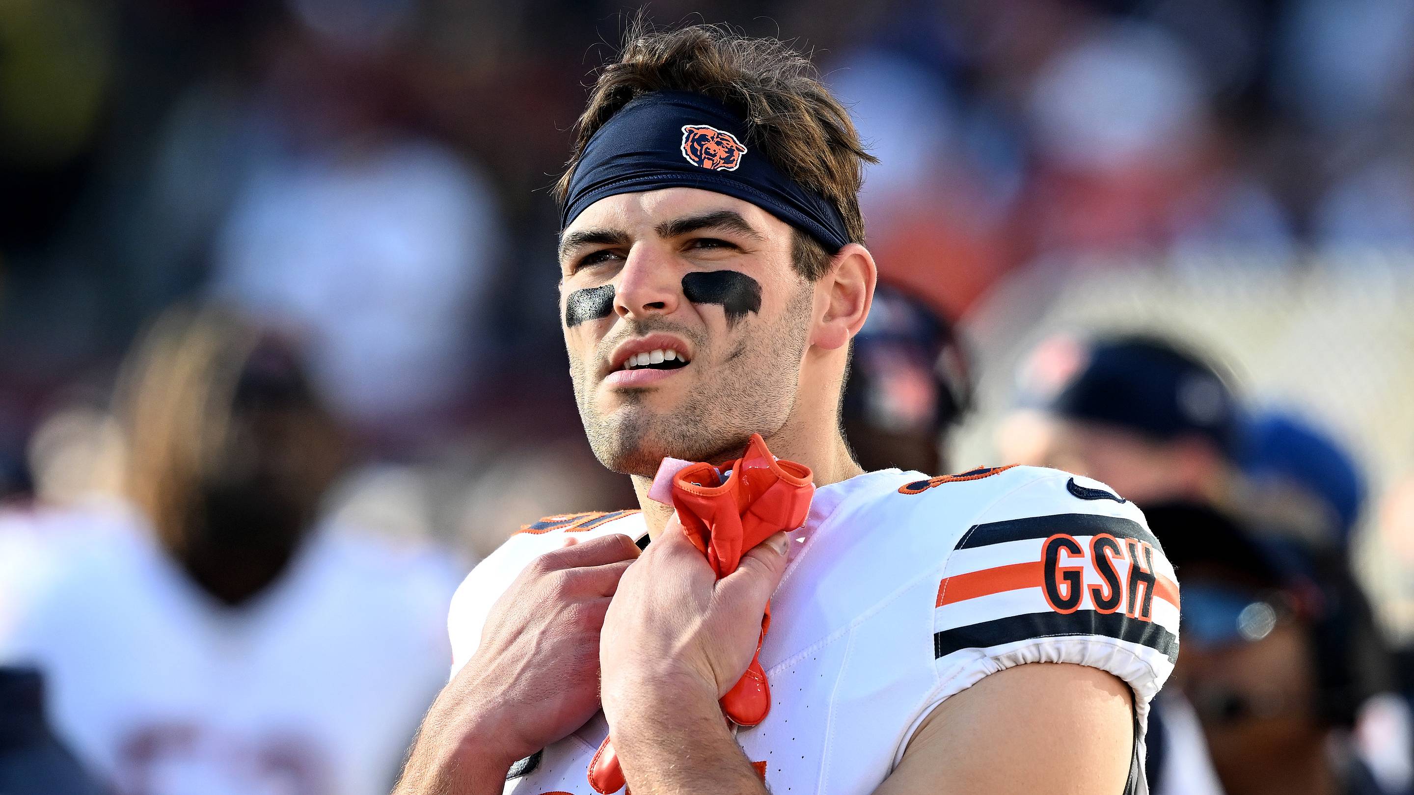 Realistic Cole Kmet trade packages the Chiefs, Broncos and Panthers need to offer