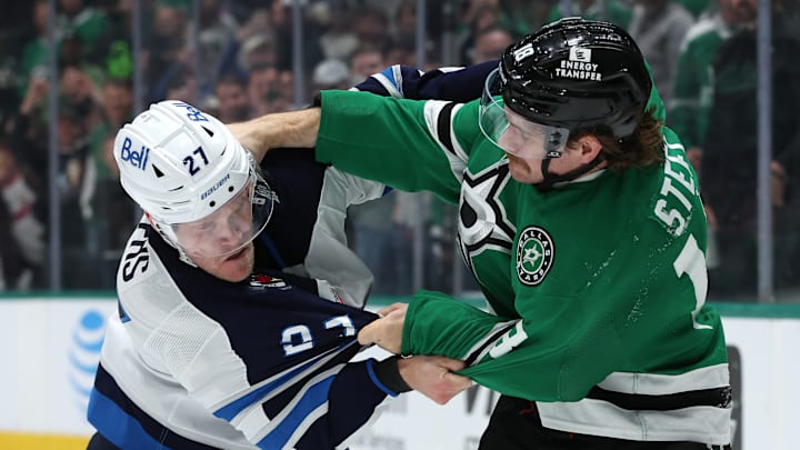Winnipeg Jets v Dallas Stars