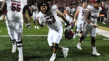 South Carolina football offensive lineman Vershon Lee