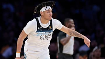 Minnesota Timberwolves v Los Angeles Lakers
