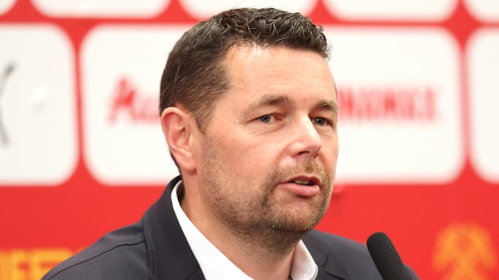 Pierre Sage, le nouvel entraîneur du RC Lens Pierre Sage, le nouvel entraîneur du RC Lens