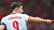 Robert Lewandowski pourrait faire volte-face au FC Barcelone face à l'intérêt du PSG