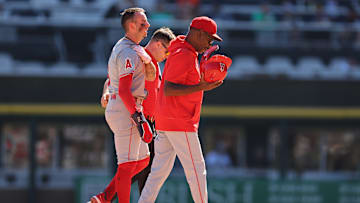 Los Angeles Angels v Chicago White Sox