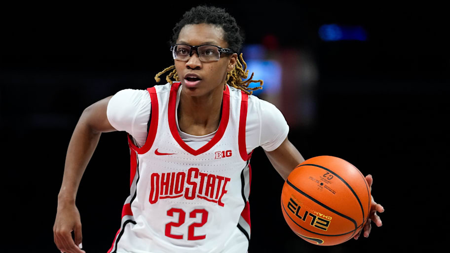 Ohio State Buckeyes guard Jaloni Cambridge (22) dribbles the ball 
