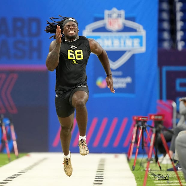 Texas A&M edge Shemar Stewart