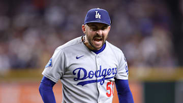 Los Angeles Dodgers v Arizona Diamondbacks