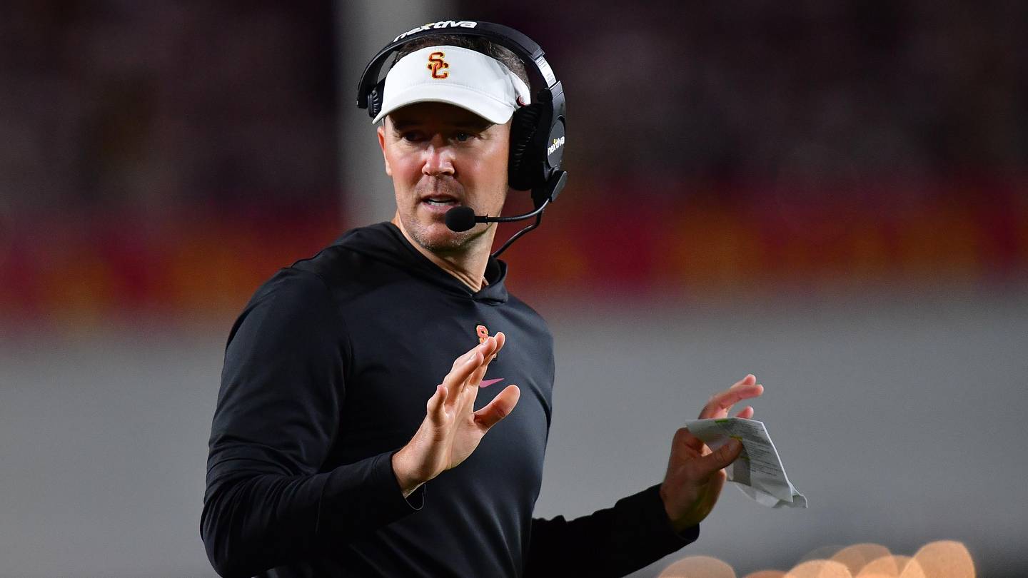 USC Trojans Release Depth Chart True Freshman Poised for Early Impact