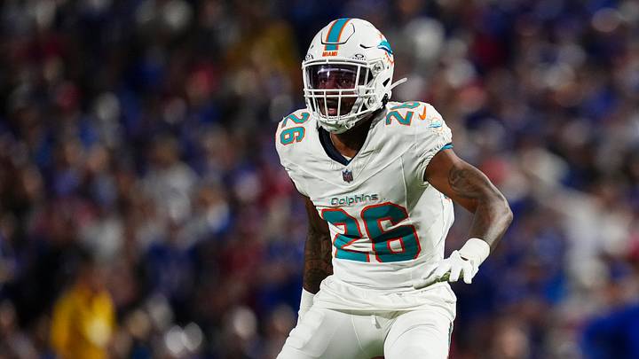 Miami Dolphins v Buffalo Bills