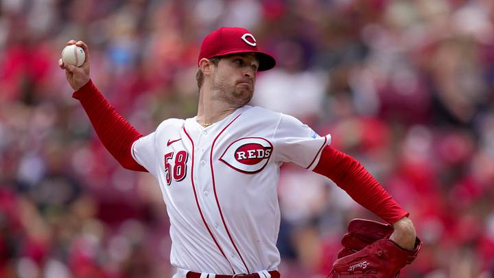 Cincinnati Reds pitcher Levi Stoudt