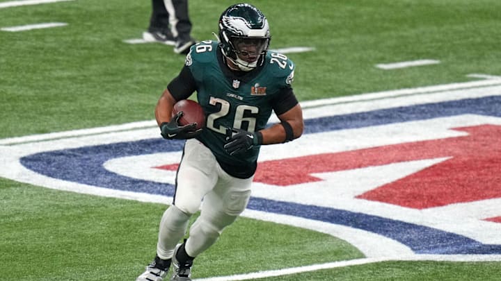 Feb 9, 2025; New Orleans, LA, USA; Philadelphia Eagles running back Saquon Barkley (26) rushes the ball against the Kansas City Chiefs during the third quarter in Super Bowl LIX at Caesars Superdome. Mandatory Credit: Kirby Lee-Imagn Images
