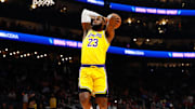 Los Angeles Lakers v Atlanta Hawks
