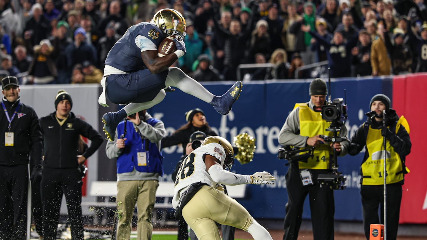 Notre Dame Football Unveils Depth Chart Ahead of USC Showdown