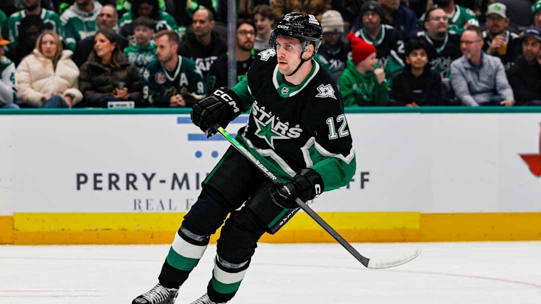 NHL: NOV 28 Mammoth at Stars