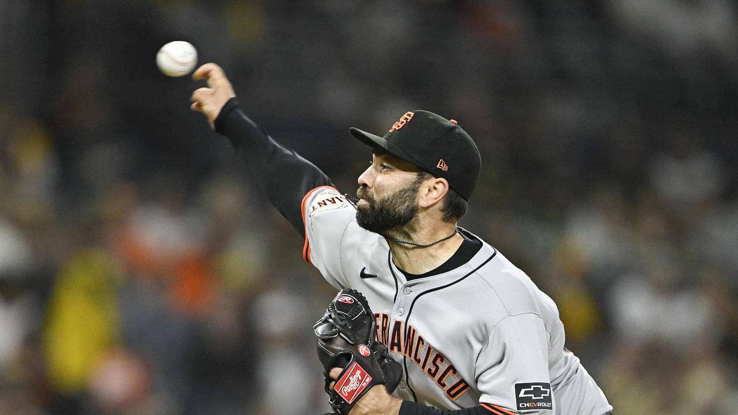 Former Giants Reliever Will Seek Revenge After Signing With Division Rival