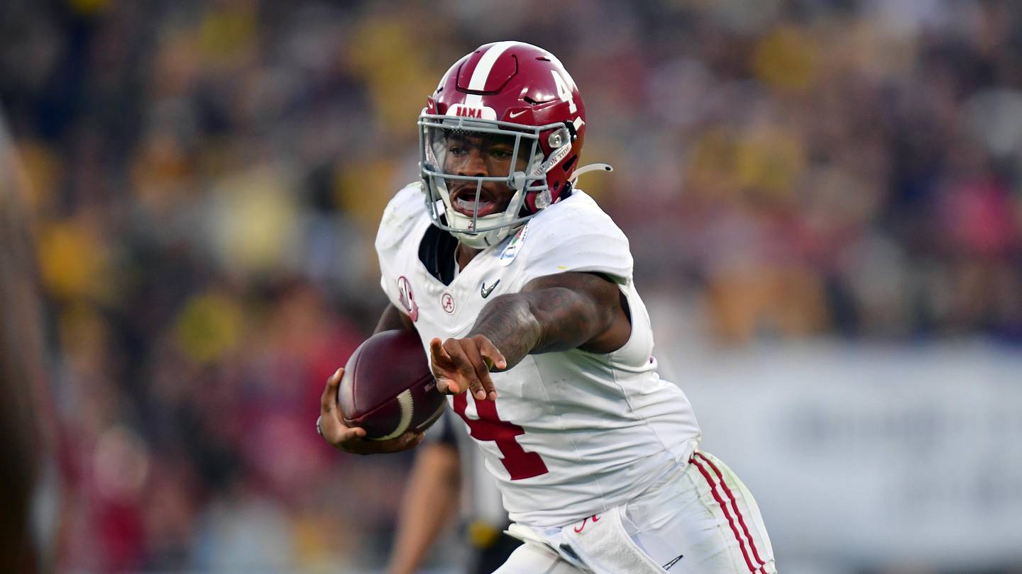 Coaches Poll top 25: Alabama, Ole Miss sink in college football rankings for Rivalry Week