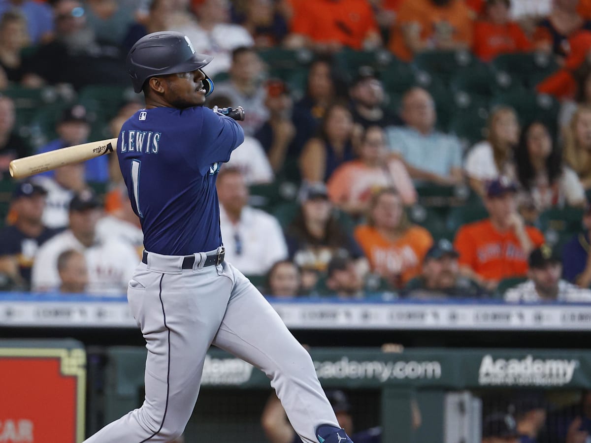 Kyle Lewis Rise and Fall of the Former Prospect and His Cards