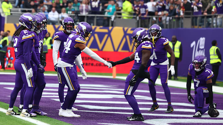 Vikings' celebration from 'The Parent Trap' goes viral in London win
