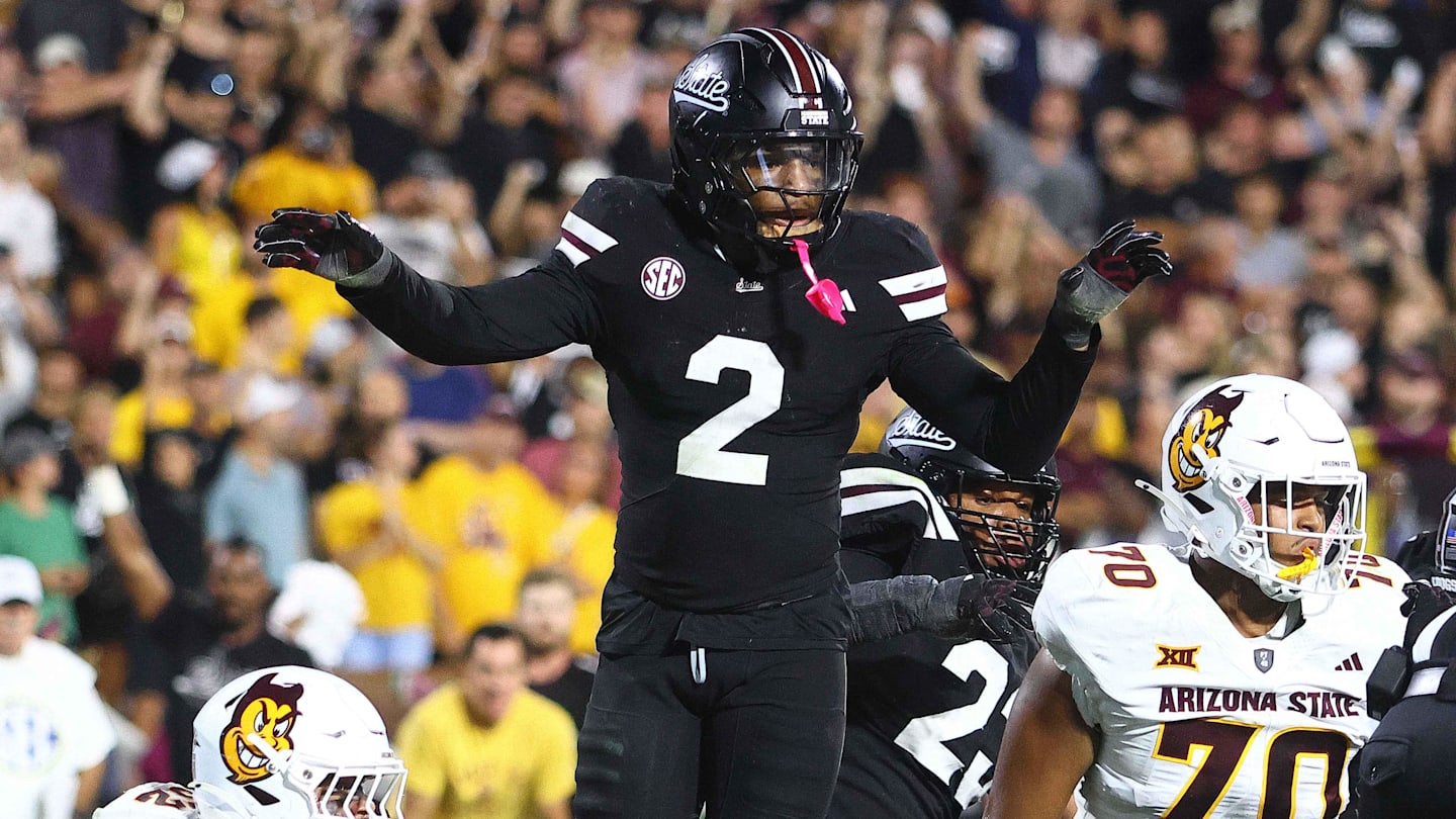No. 19 Alabama Hosts Wisconsin in Weekend College Football Clash